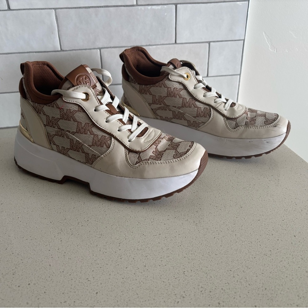 Michael Kors Muse Trainer Mk Outline Jacquard in Light Cream Size: 8.5 M